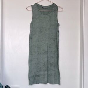 Icebreaker Green Sleeveless Midi Dress